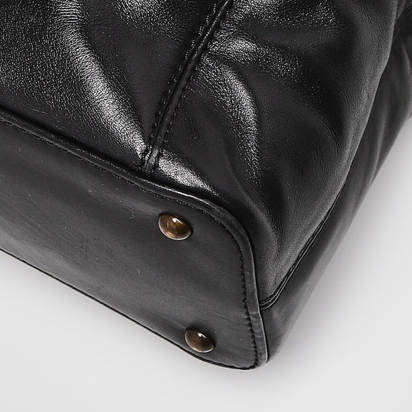 Pre loved vintage authentic Chanel tote bag - Picture 7 of 15